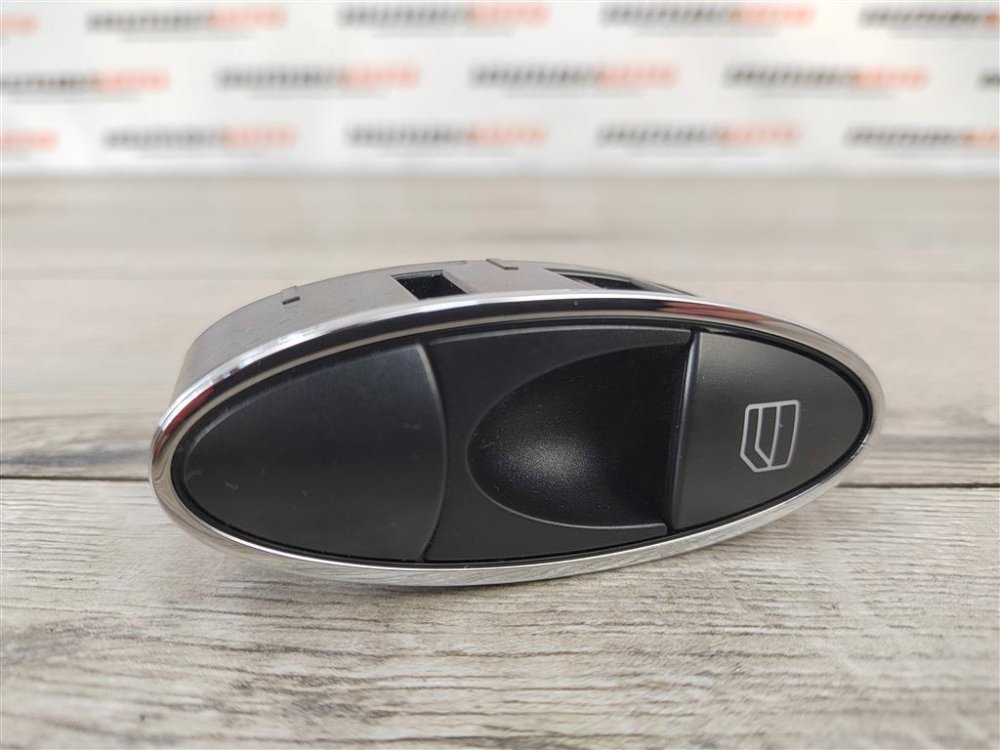 Кнопка стеклоподъемника, 500 рублей, Москва