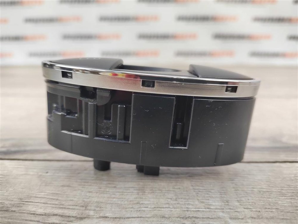 Кнопка стеклоподъемника, 500 рублей, Москва