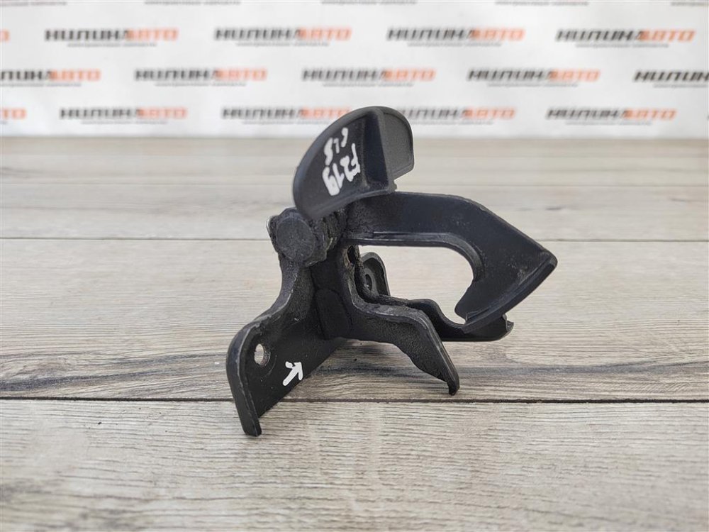 Замок капота, 500 рублей, Москва