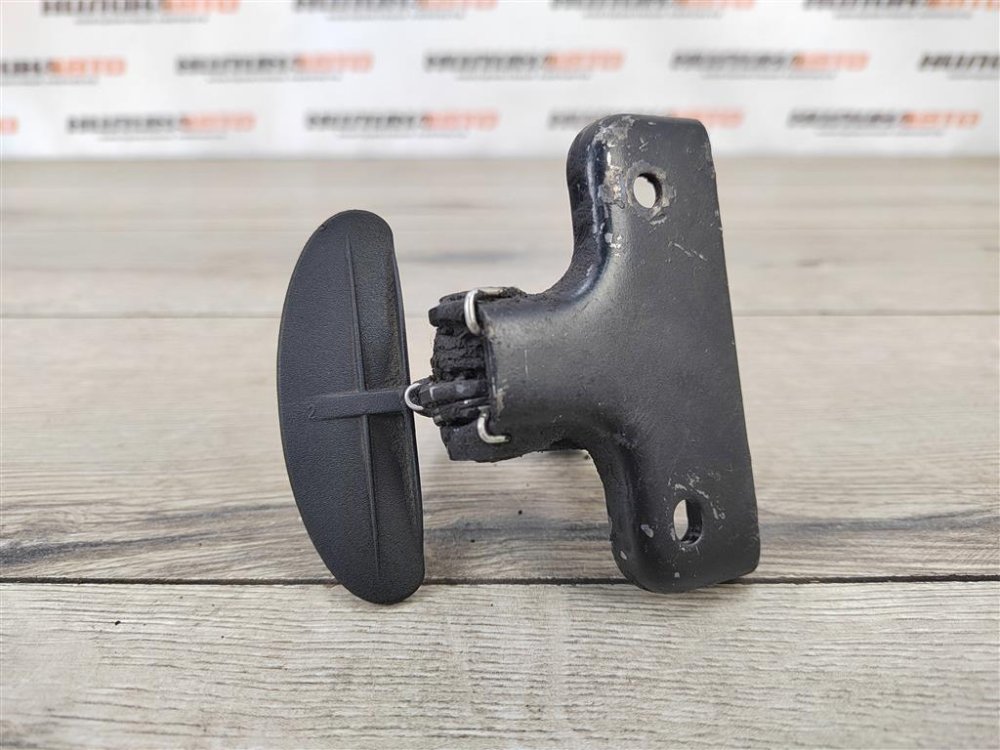 Замок капота, 500 рублей, Москва