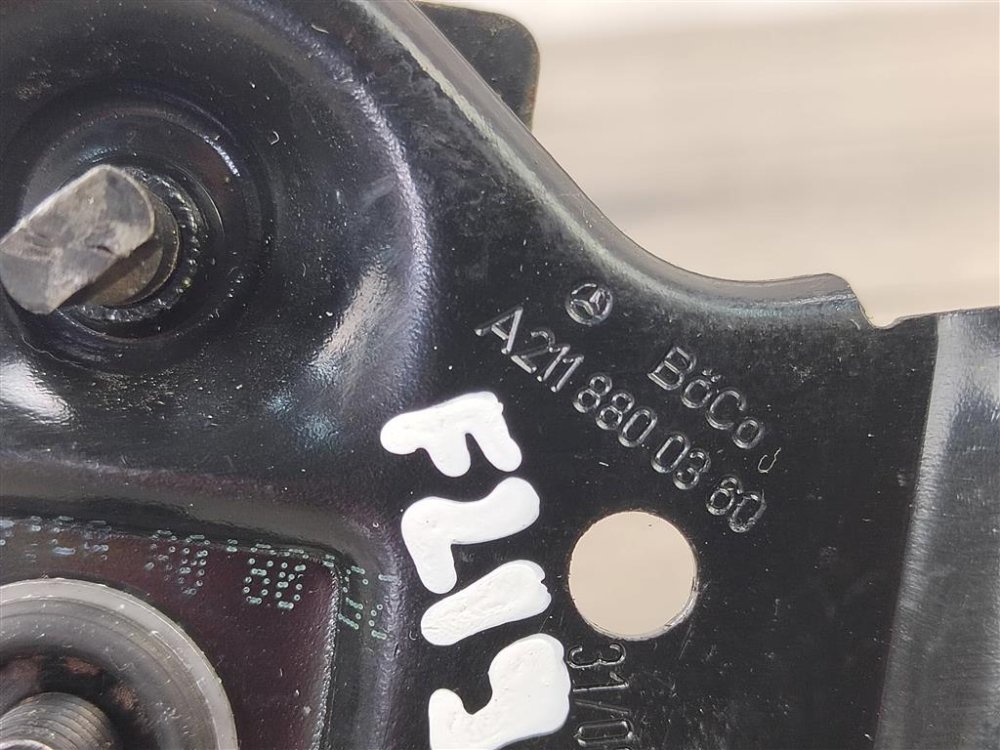 Замок капота, 500 рублей, Москва