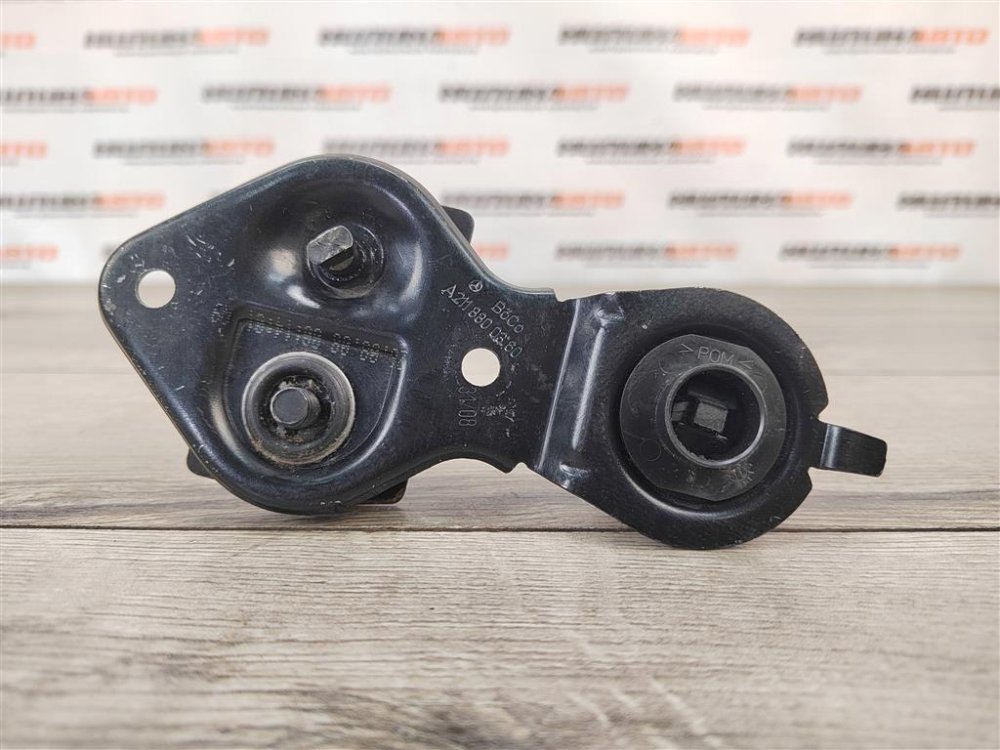 Замок капота, 500 рублей, Москва