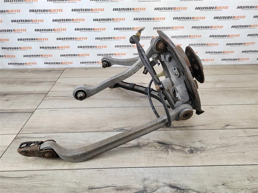 Кулак задний, 2000 рублей, Москва