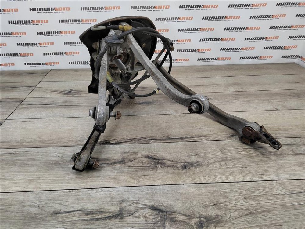 Кулак задний, 2000 рублей, Москва