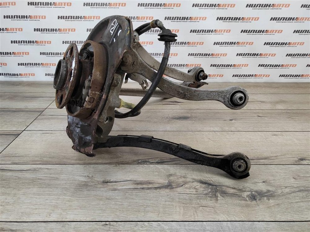 Кулак задний, 2000 рублей, Москва