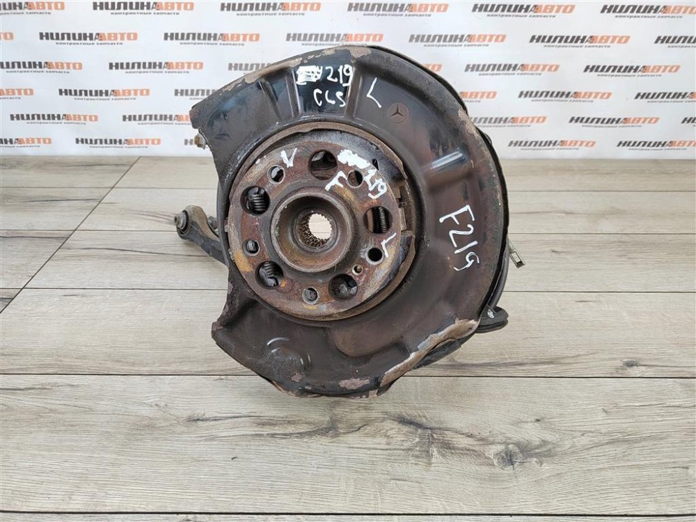 Кулак задний, 2000 рублей, Москва