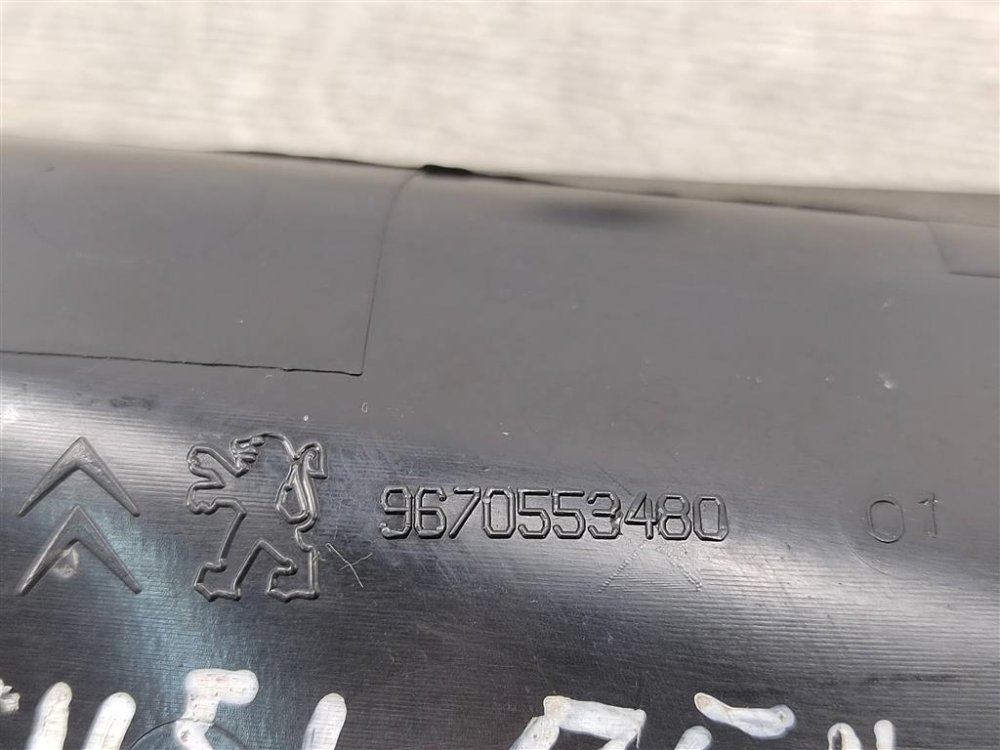 Накладка крыла, 700 рублей, Москва