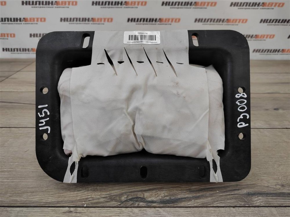 Подушка безопасности в торпедо, 3000 рублей, Москва