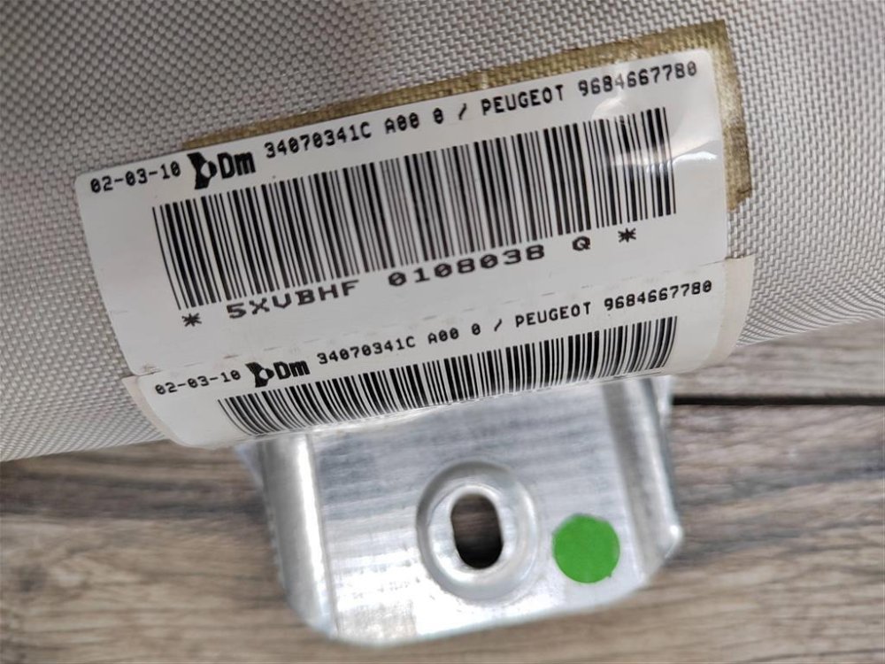 Подушка безопасности боковая, 1000 рублей, Москва