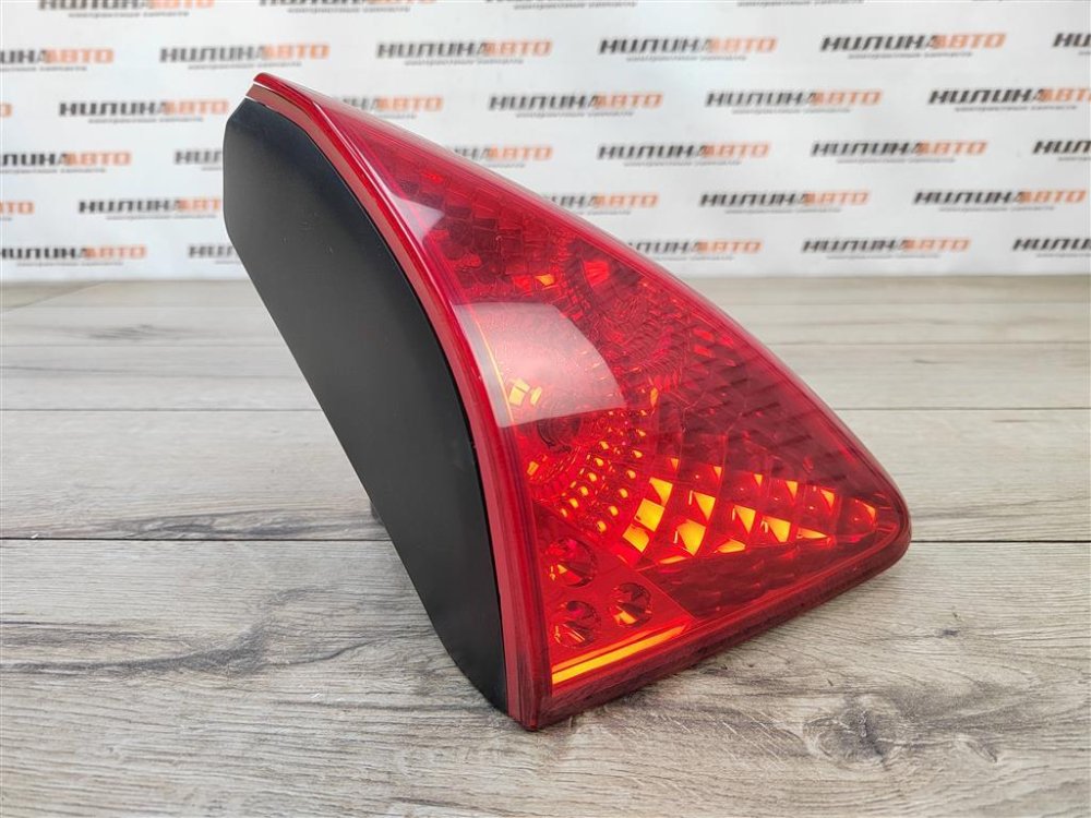 Фонарь в крышку багажника, 1000 рублей, Москва