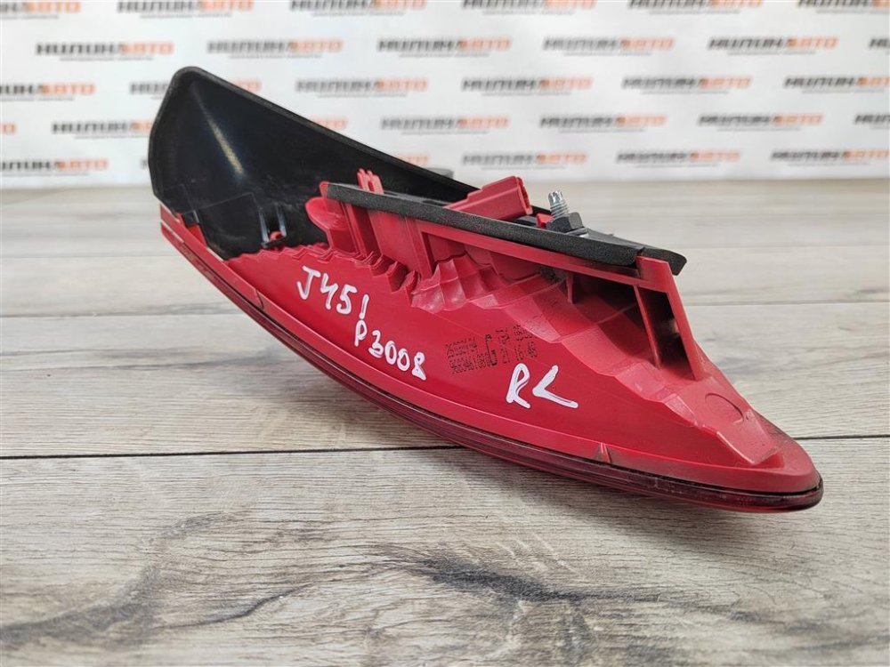 Фонарь в крышку багажника, 1000 рублей, Москва