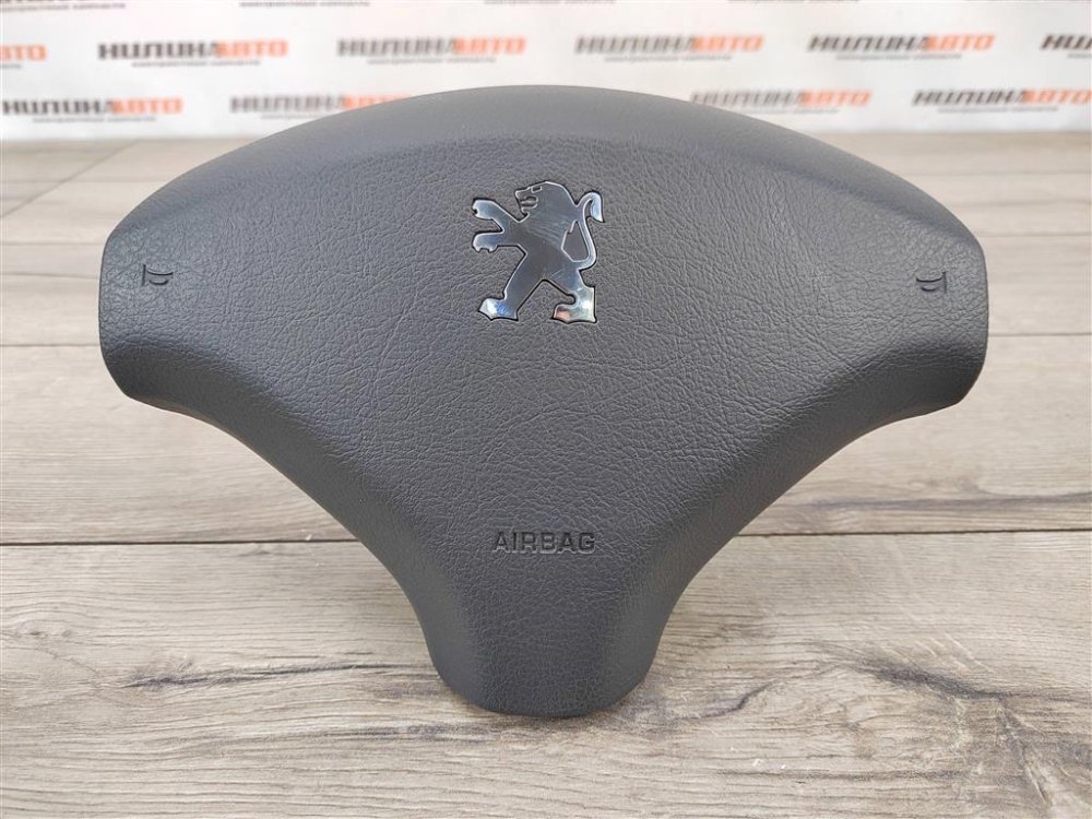 Подушка безопасности в руль, 3000 рублей, Москва