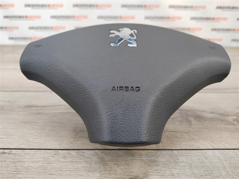 Подушка безопасности в руль, 3000 рублей, Москва