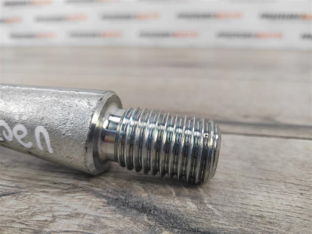 Крюк буксировочный, 1000 рублей, Москва