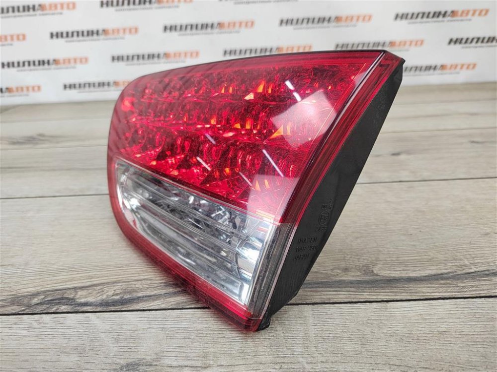 Фонарь в крышку багажника, 3000 рублей, Москва