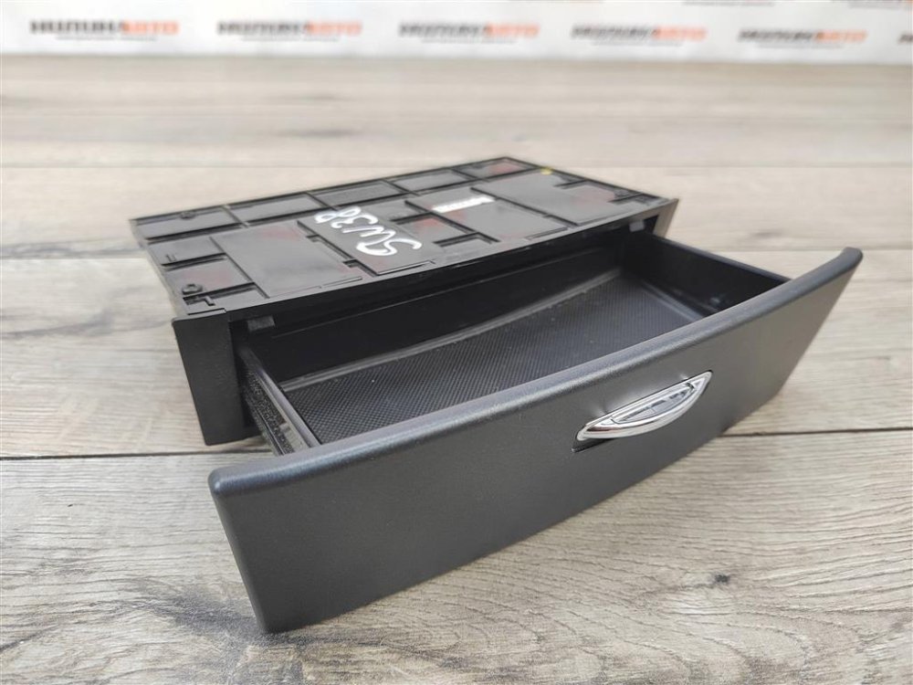 Ящик передней консоли, 1000 рублей, Москва