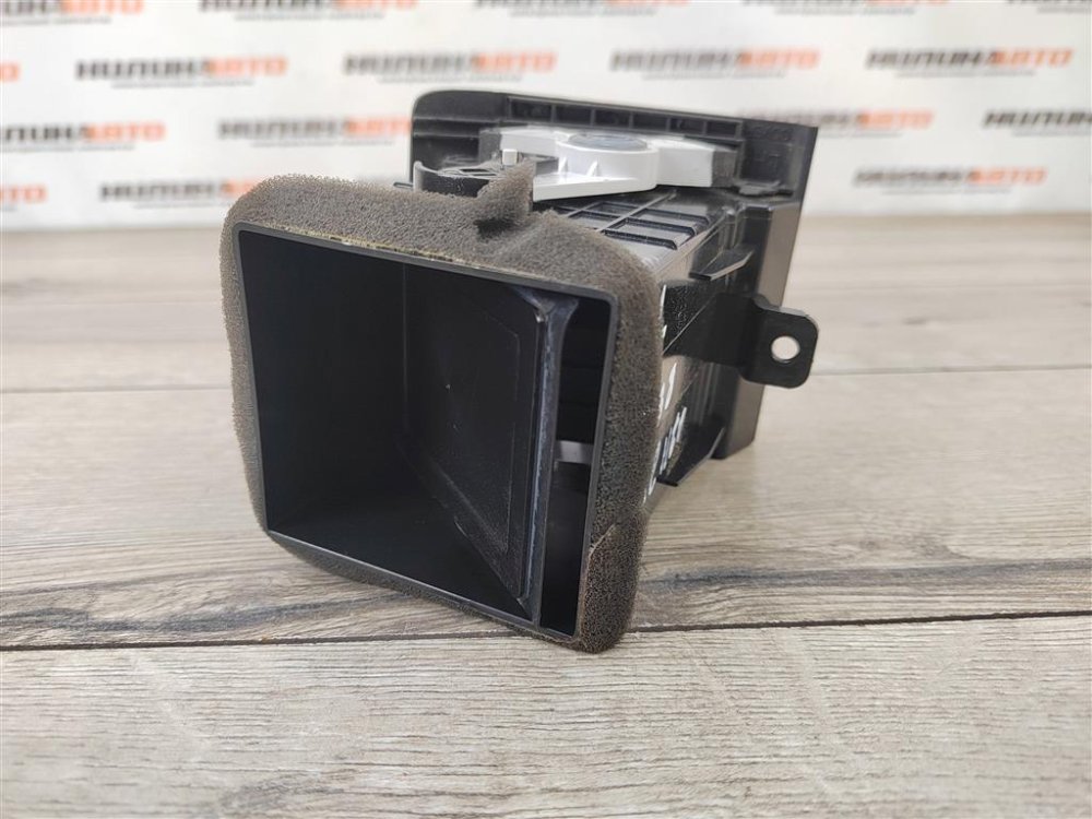 Дефлектор в торпедо, 500 рублей, Москва