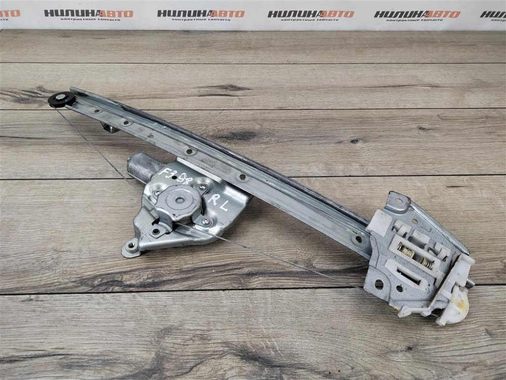 Стеклоподъемник, 1000 рублей, Москва