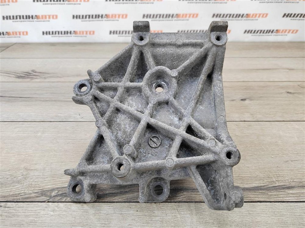 Кронштейн компрессора кондиционера, 500 рублей, Москва