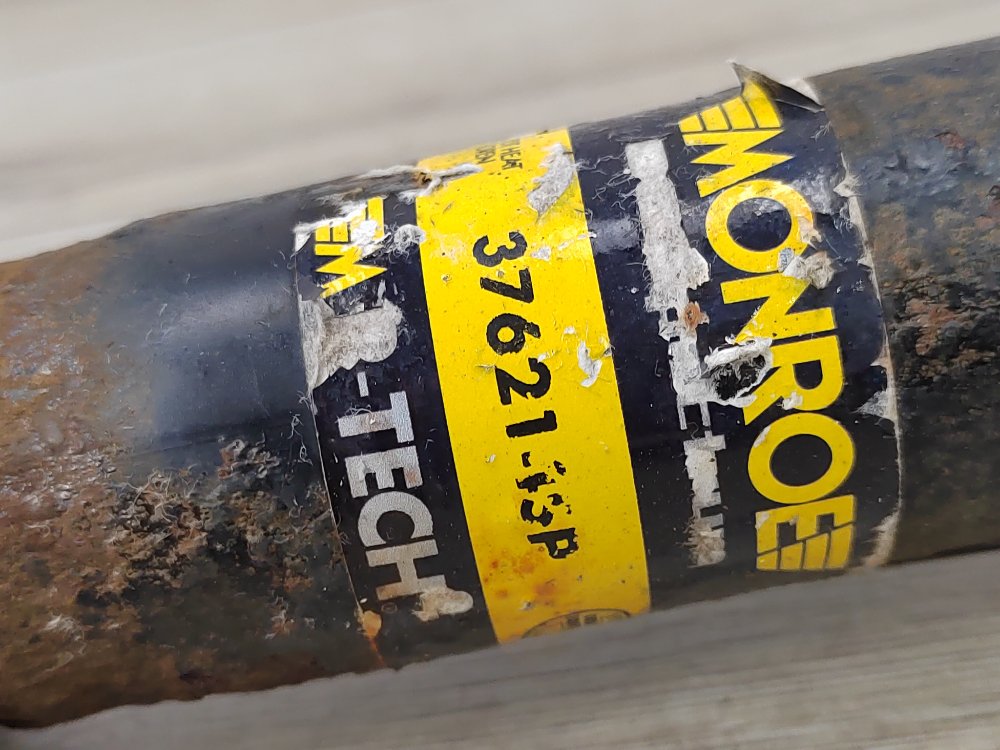 Амортизатор, 500 рублей, Москва