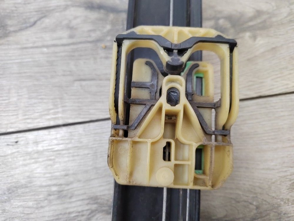 Стеклоподъемник, 1000 рублей, Москва