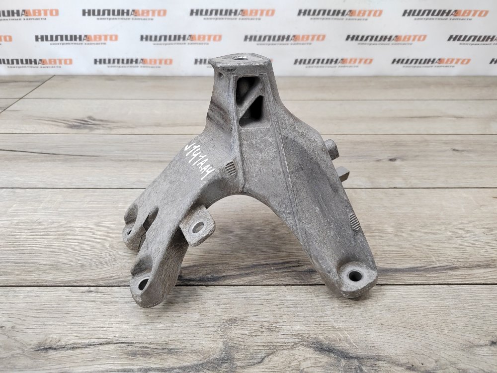 Кронштейн двигателя, 500 рублей, Москва