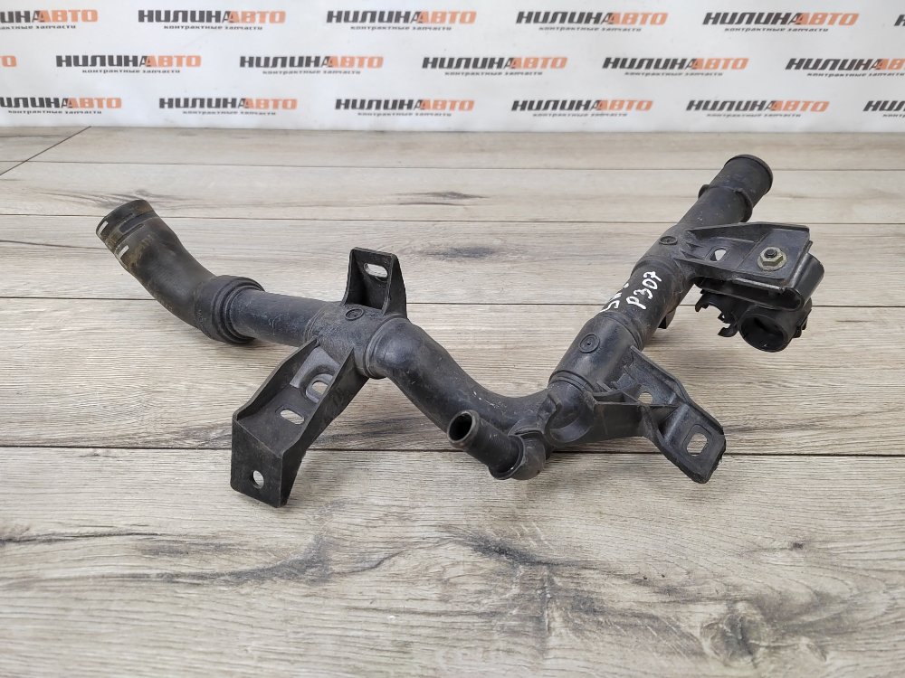 Патрубок системы охлаждения, 1500 рублей, Москва