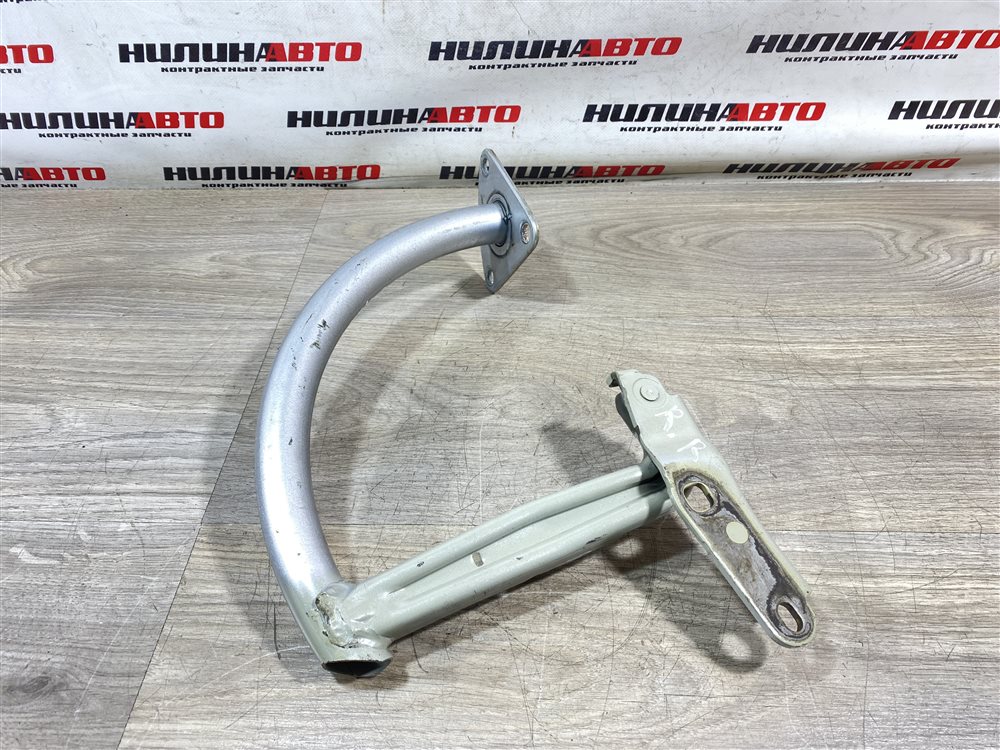 Петля крышки багажника, 500 рублей, Севастополь