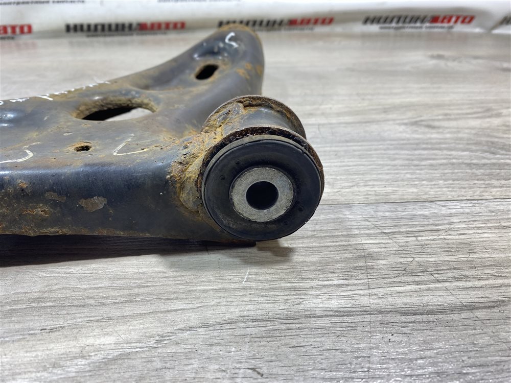 Рычаг передний нижний, 1500 рублей, Севастополь