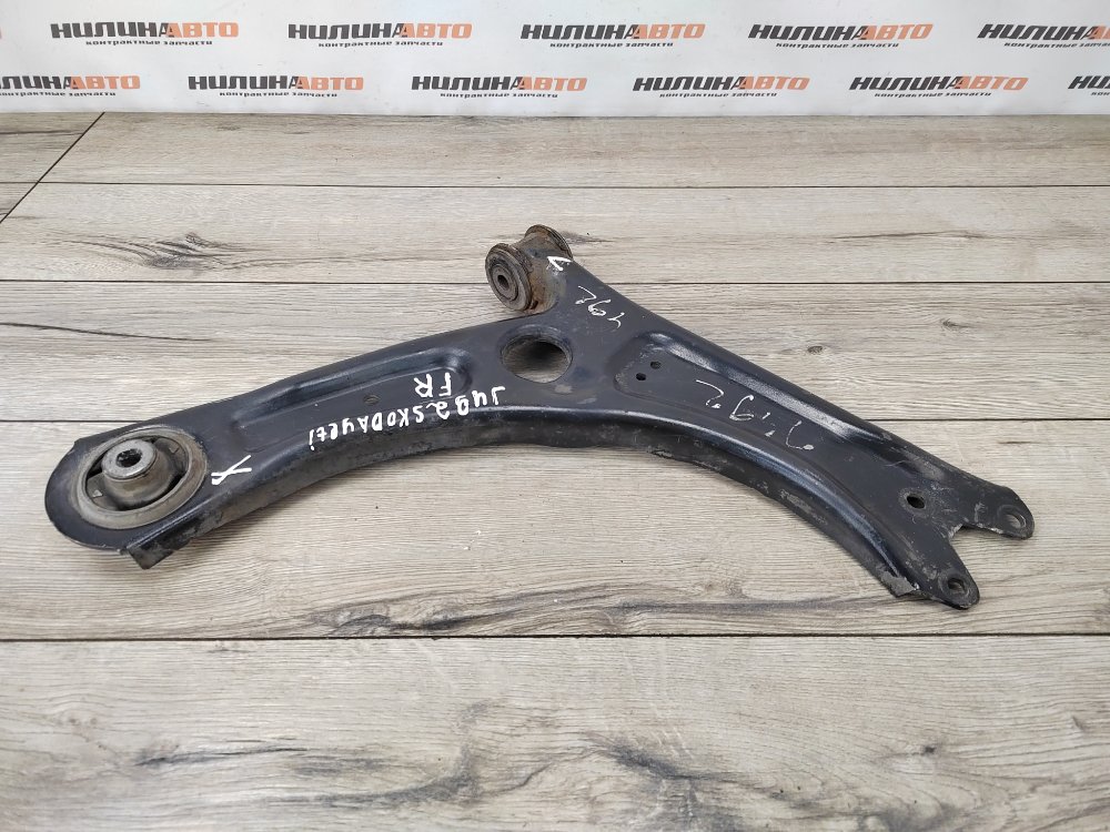 Рычаг передний нижний, 2000 рублей, Москва