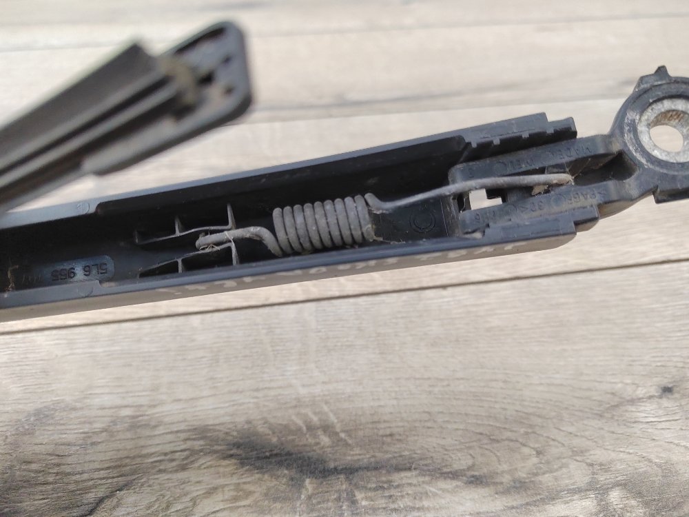 Поводок стеклоочистителя, 1000 рублей, Москва