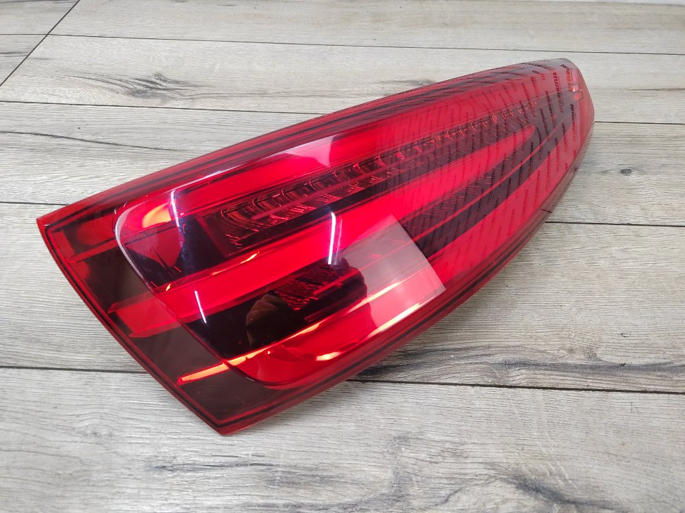 Фонарь в крышку багажника, 19000 рублей, Москва