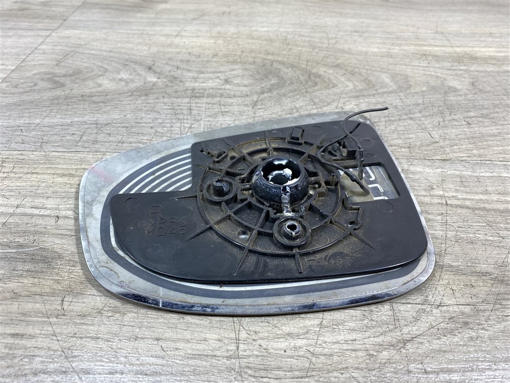 Зеркальный элемент, 2000 рублей, Севастополь