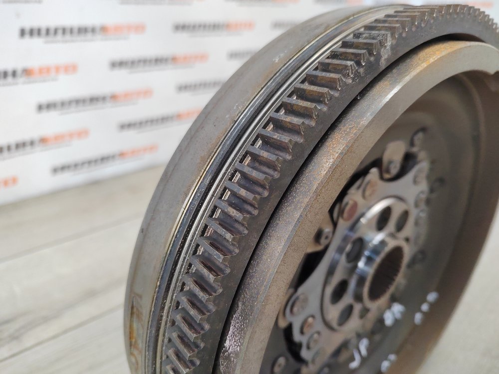 Маховик, 10000 рублей, Москва