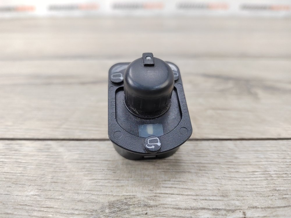 Блок управления зеркалами, 1000 рублей, Москва