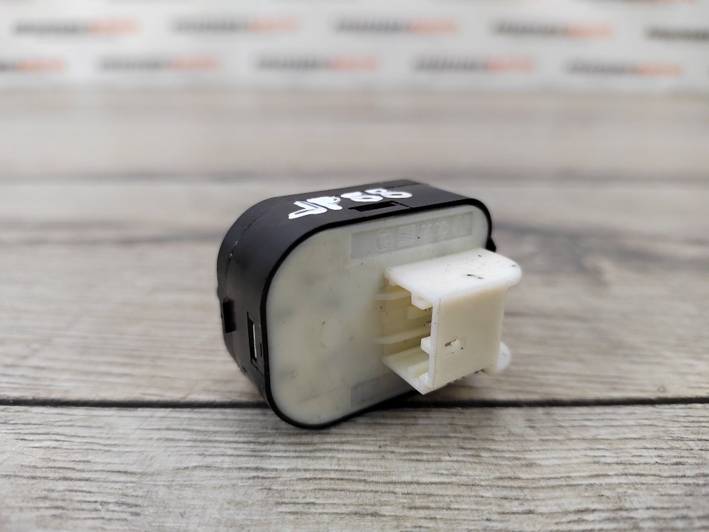 Блок управления зеркалами, 1000 рублей, Москва