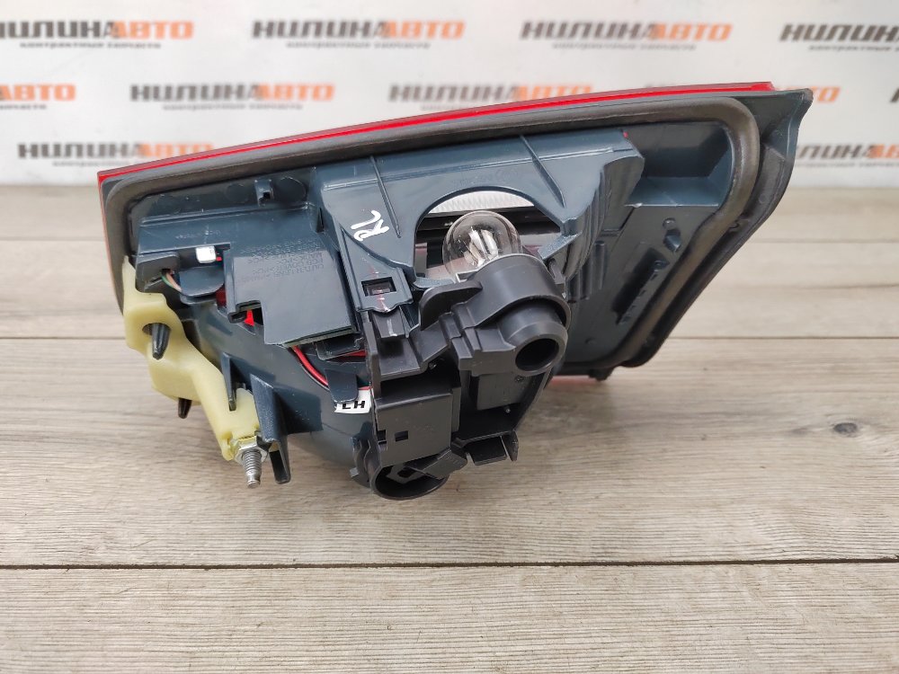 Фонарь в крышку багажника, 500 рублей, Москва