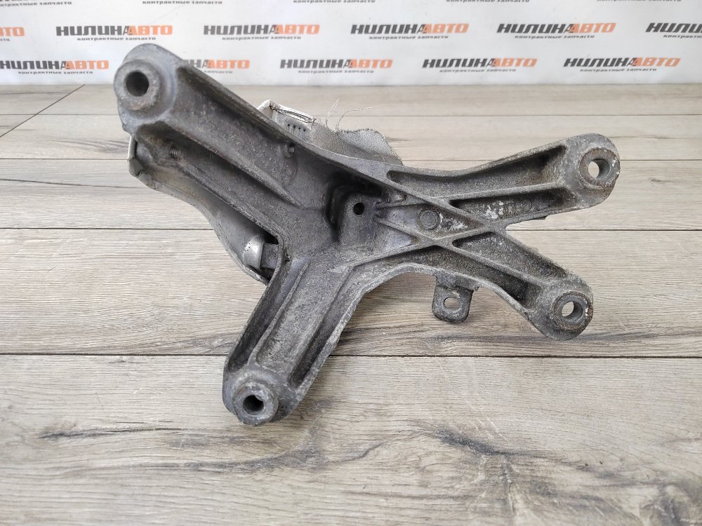 Кронштейн двигателя, 500 рублей, Москва