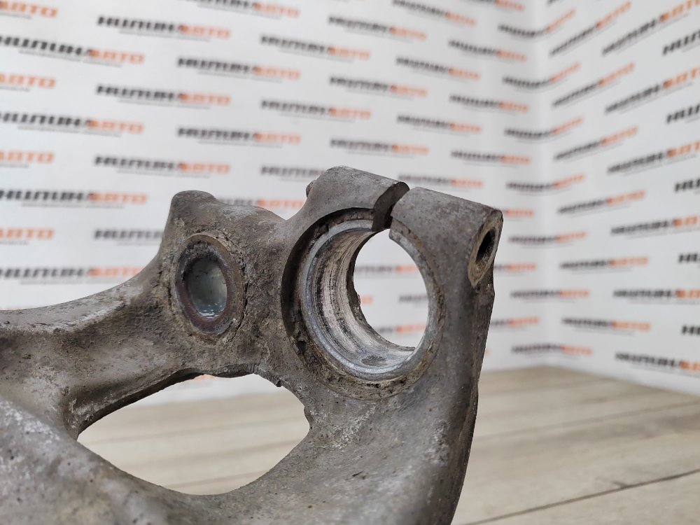 Кулак поворотный, 14000 рублей, Москва