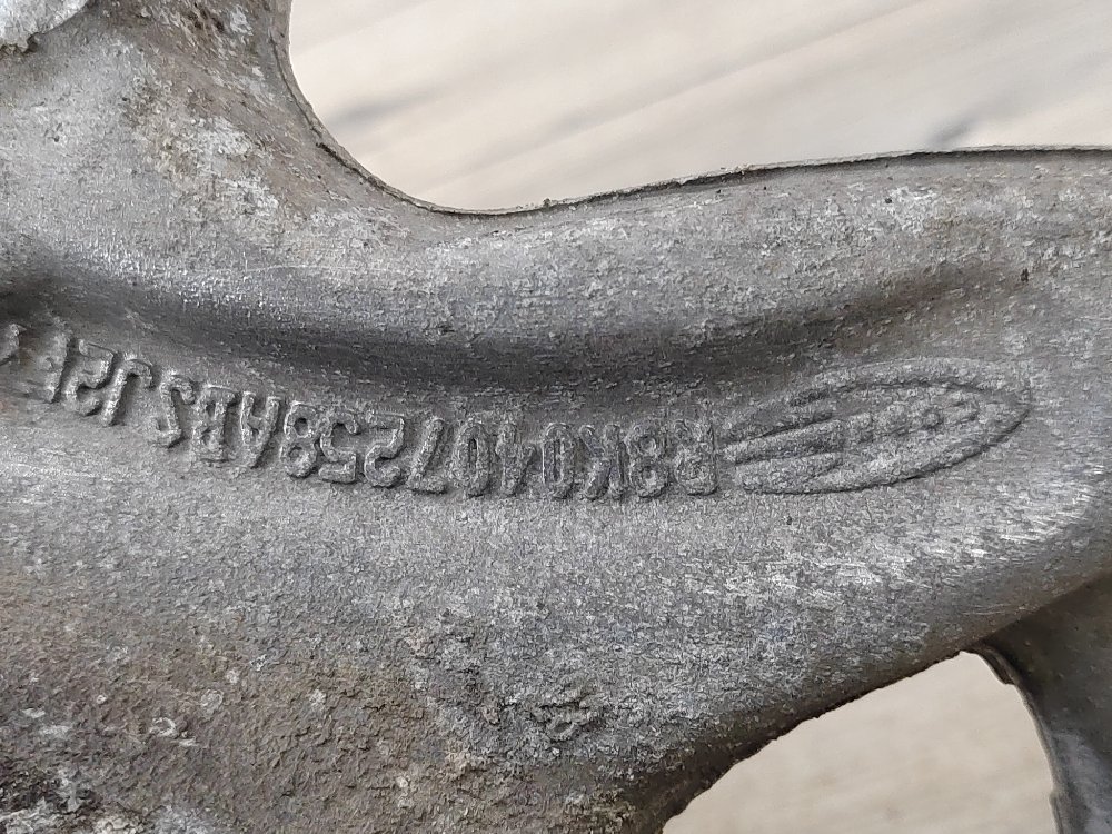 Кулак поворотный, 14000 рублей, Москва