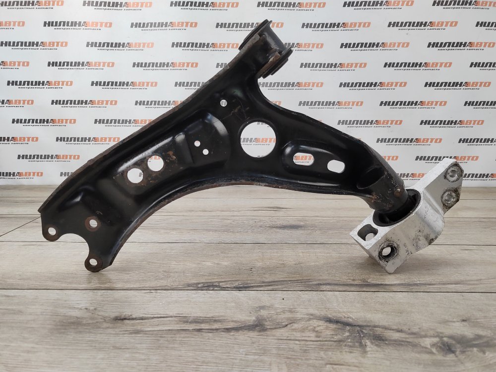 Рычаг передний нижний, 1800 рублей, Москва