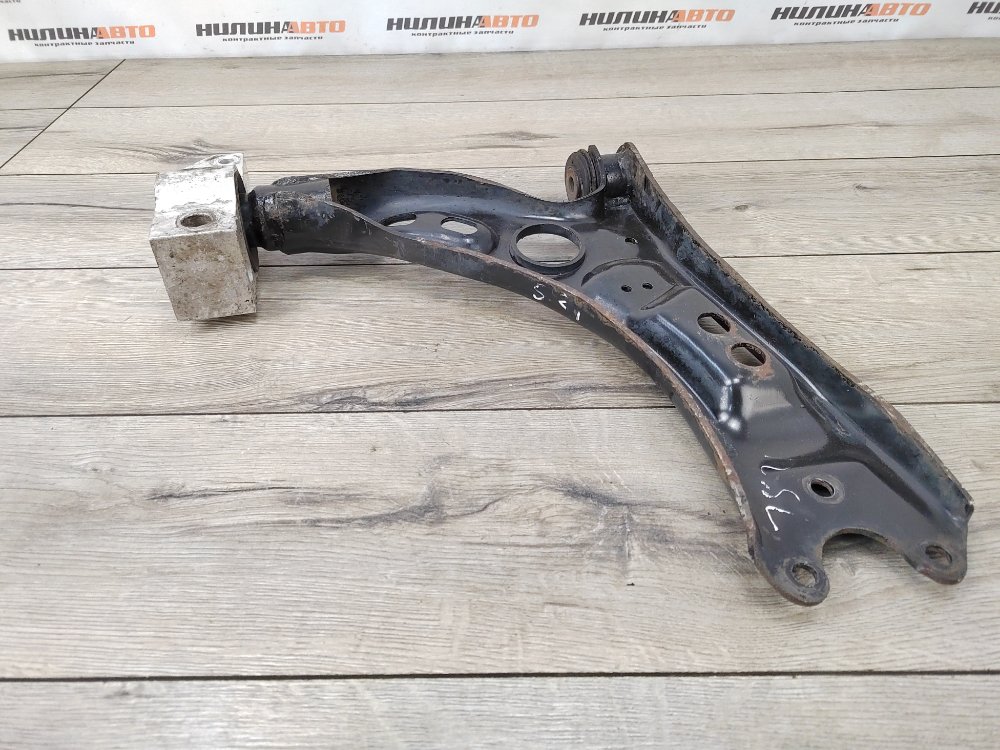 Рычаг передний нижний, 2000 рублей, Москва