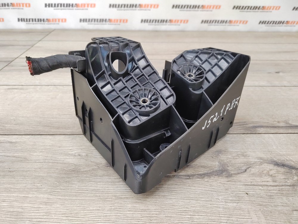 Кронштейн блока предохранителей, 500 рублей, Москва