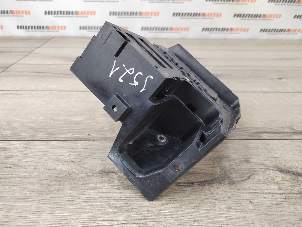 Кронштейн блока предохранителей, 500 рублей, Москва