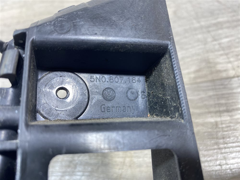 Кронштейн бампера, 1000 рублей, Севастополь