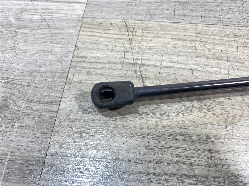 Амортизатор крышки багажника, 750 рублей, Севастополь