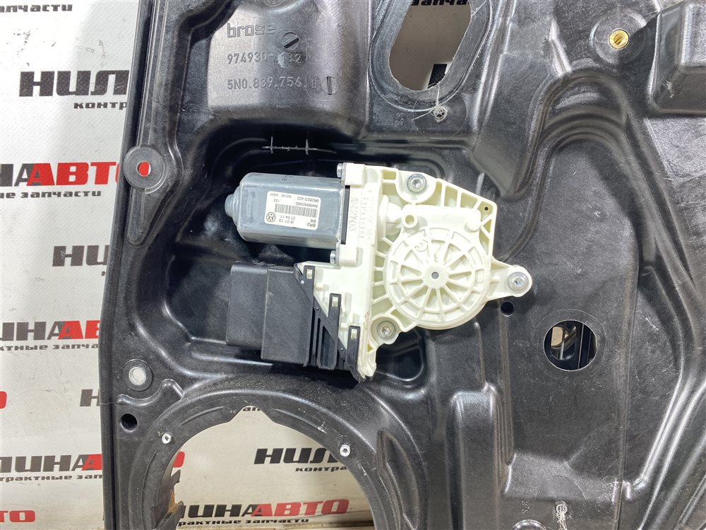 Стеклоподъемник, 1000 рублей, Севастополь