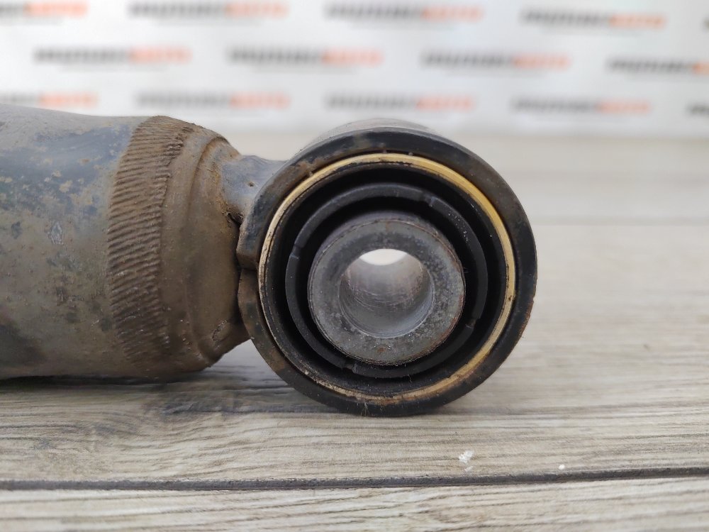 Амортизатор, 2500 рублей, Москва