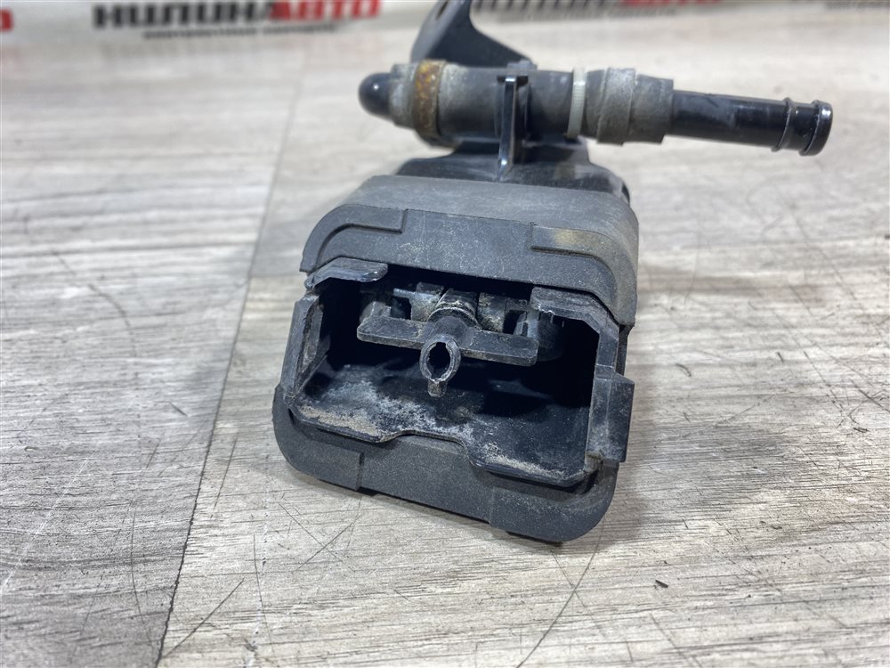 Форсунка омывателя фар, 1000 рублей, Севастополь