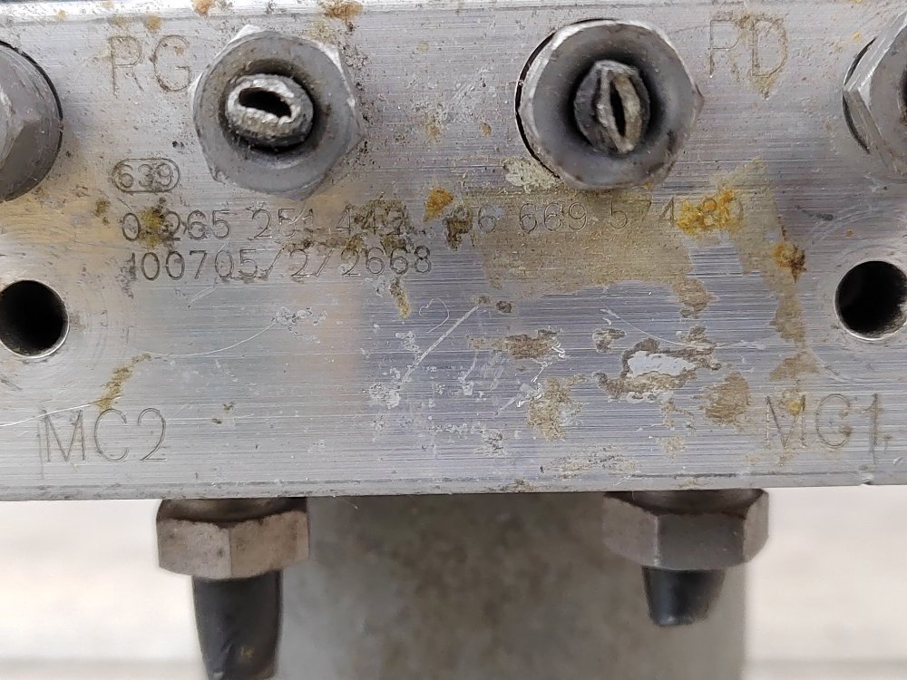 Блок ABS АБС, 2000 рублей, Москва